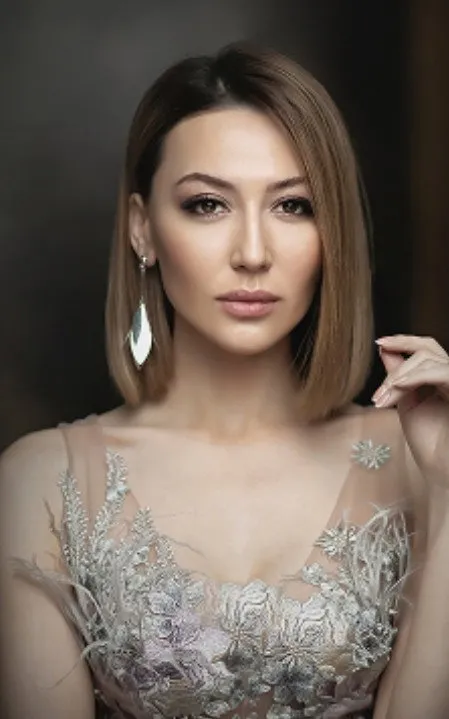 Lola Yoʻldosheva