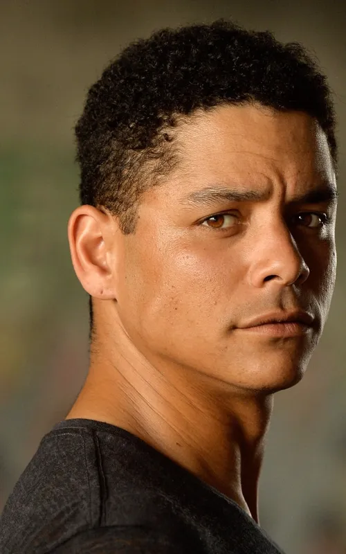 Charlie Barnett