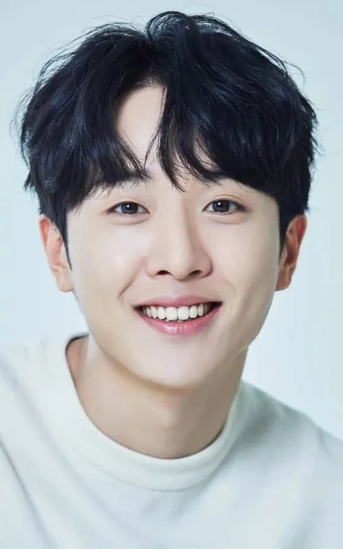 Yun Woo