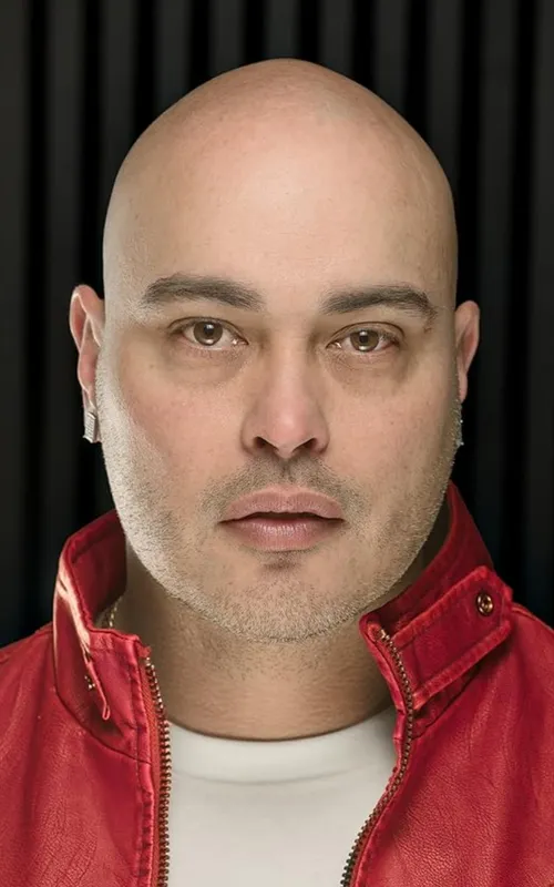 Tony  Bentajado