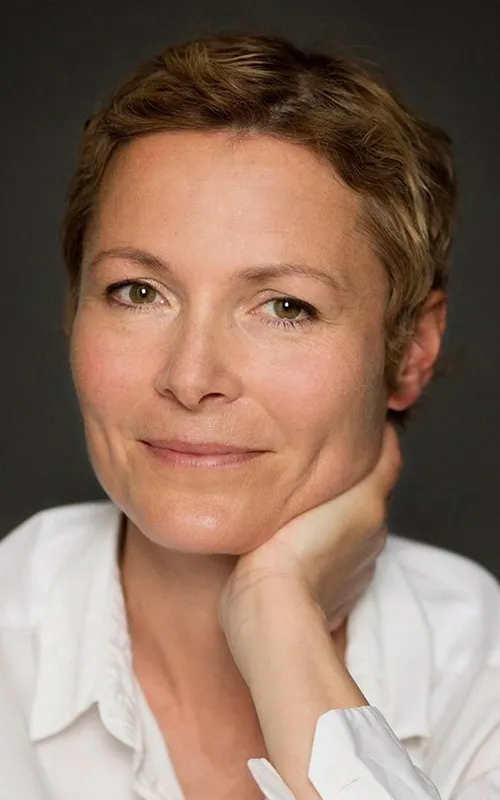 Katrine Bach