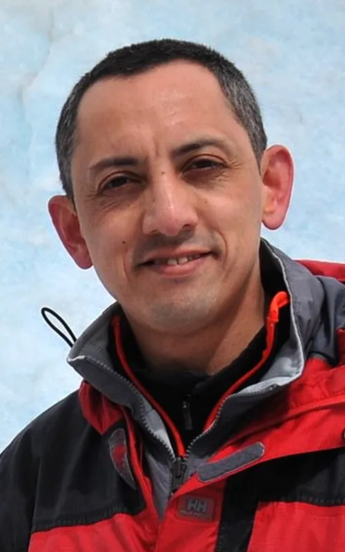 Arturo E. Quintana