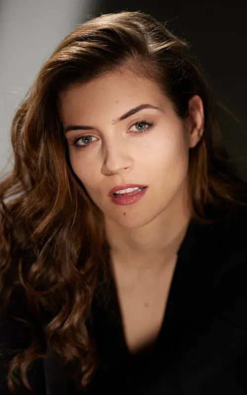 Alexandra Vale