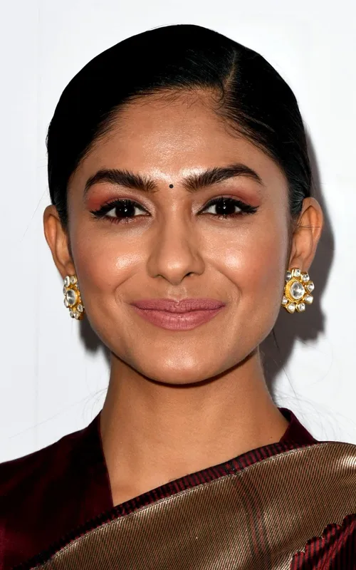 Mrunal Thakur