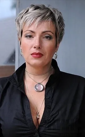 Lana Paouli