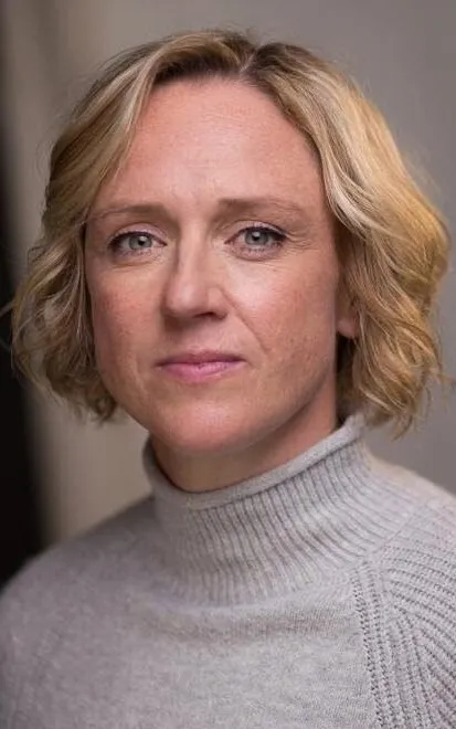 Lesley Hart