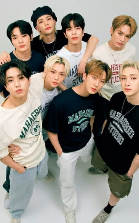 Stray Kids