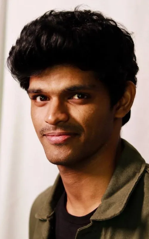 Kesav Binoy Kiron