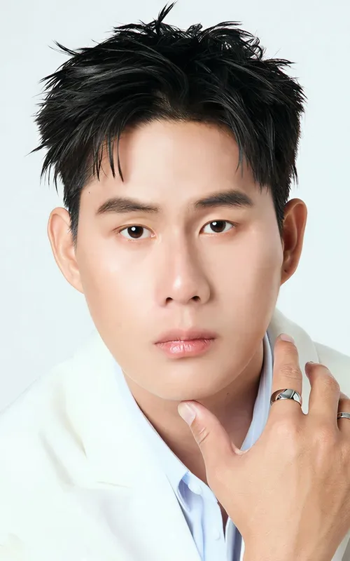 Thanawin Pholcharoenrat