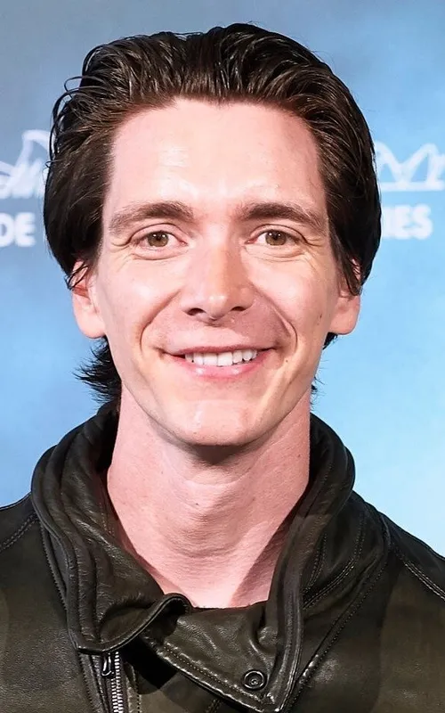 Oliver Phelps