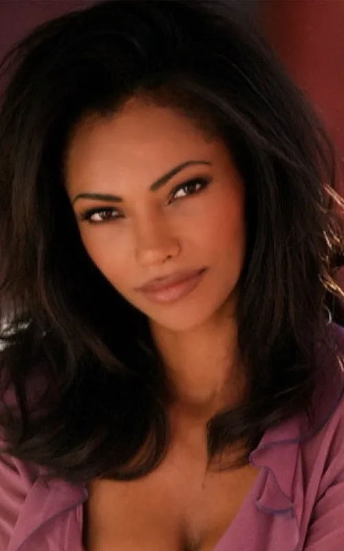 Elan Carter