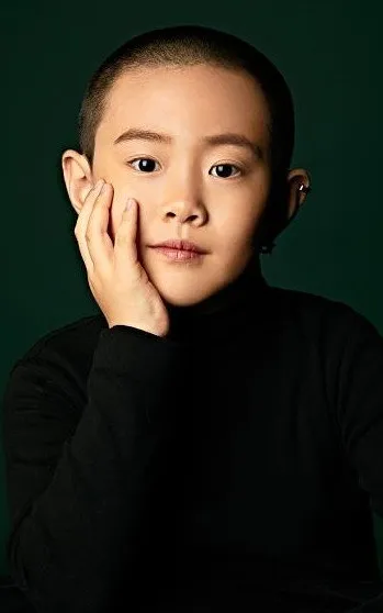 Zuwei Liang