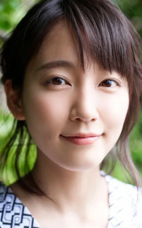 Riho Yoshioka