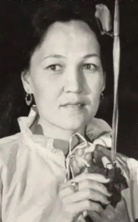 Rayhon Saparova