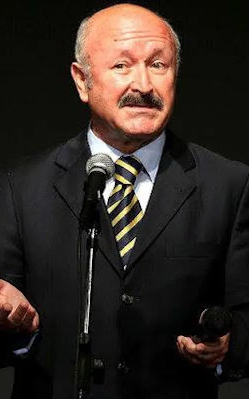Bujar Kapexhiu