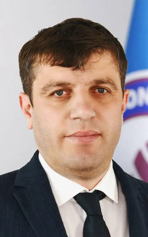 Şükrü Üçüncü