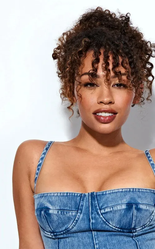 Taryn Delanie Smith