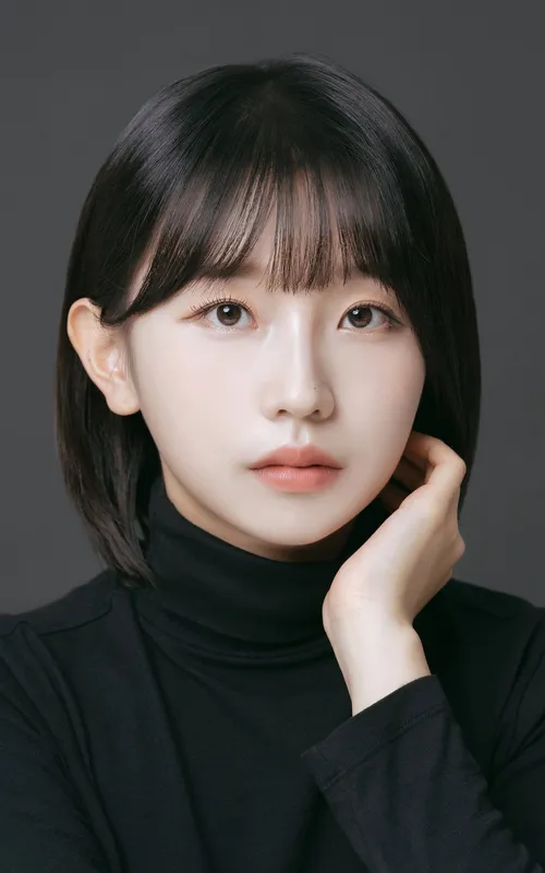 Hwang Ha-jung