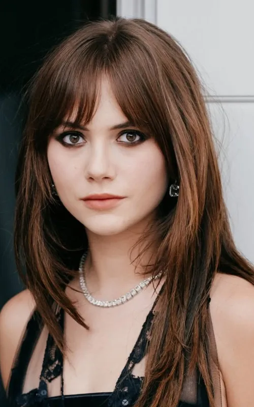 Emilia Jones