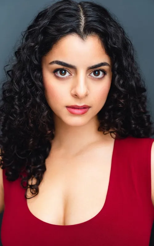 Ellena Eshraghi