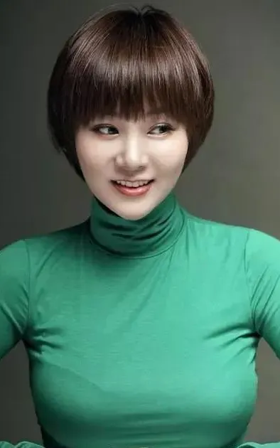 Yinan Zhou