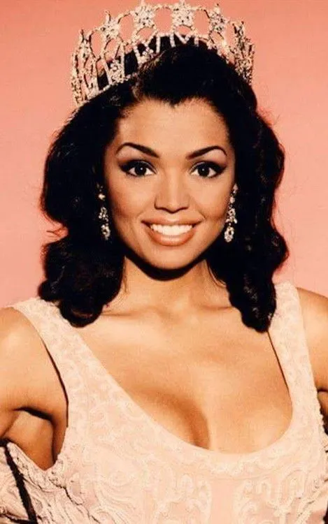 Chelsi Smith