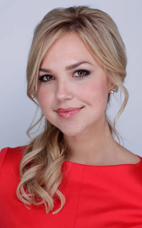 Arielle Kebbel