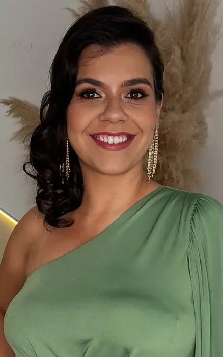 Aline Araújo