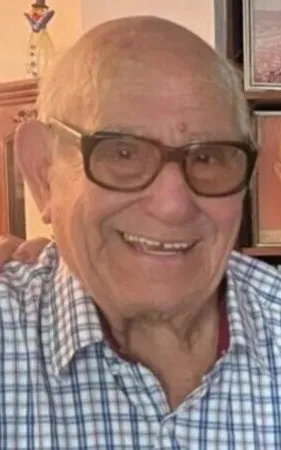 Εlias Aletras