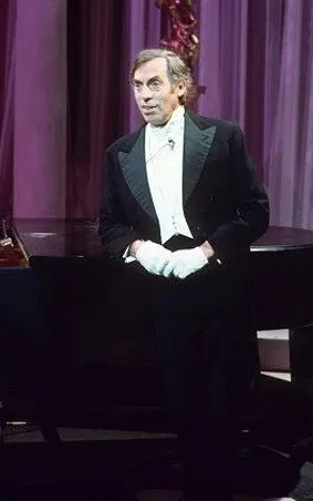 Larry Grayson