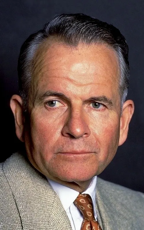 Ian Holm