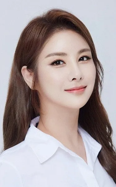 Han Ah-yoon