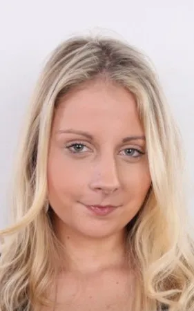 Mia E