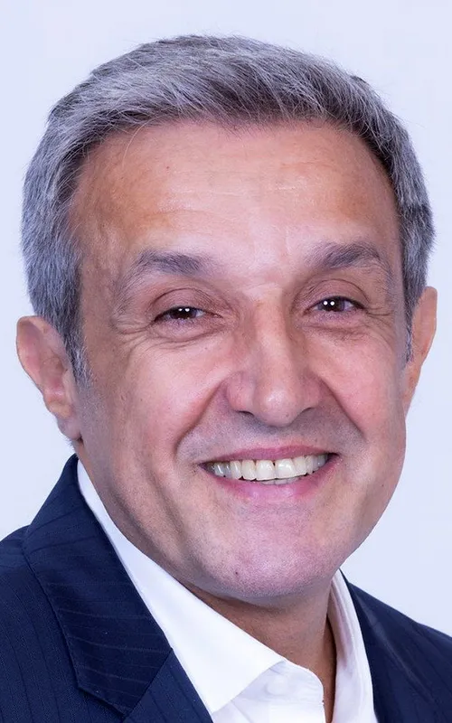 Flavio Insinna