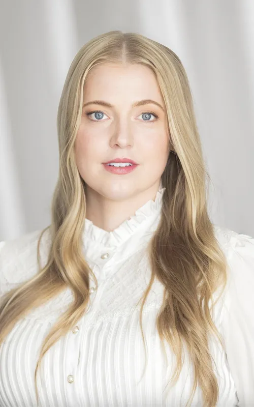 Stephanie Schneider