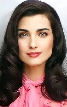 Tuba Büyüküstün