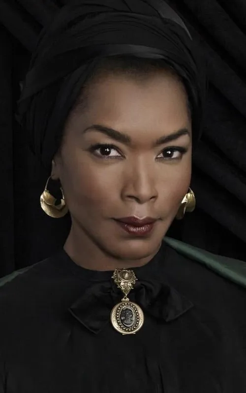 Angela Bassett