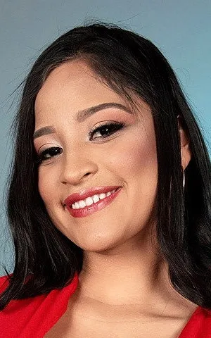 Bella Apont