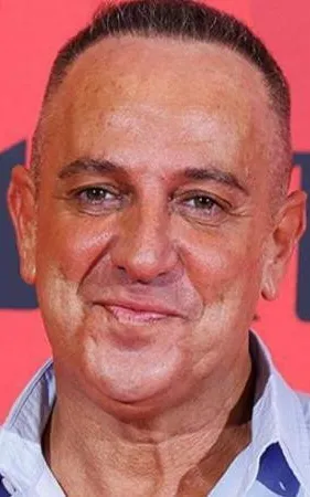 Víctor Sandoval