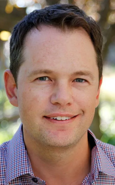 Jonathan Hayes
