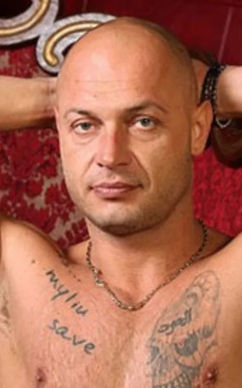 Aaron Richmond