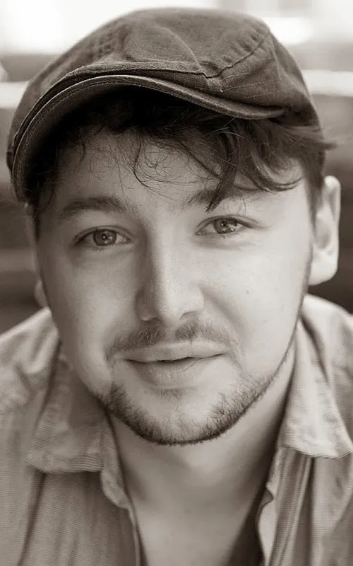Tom Fox Davies