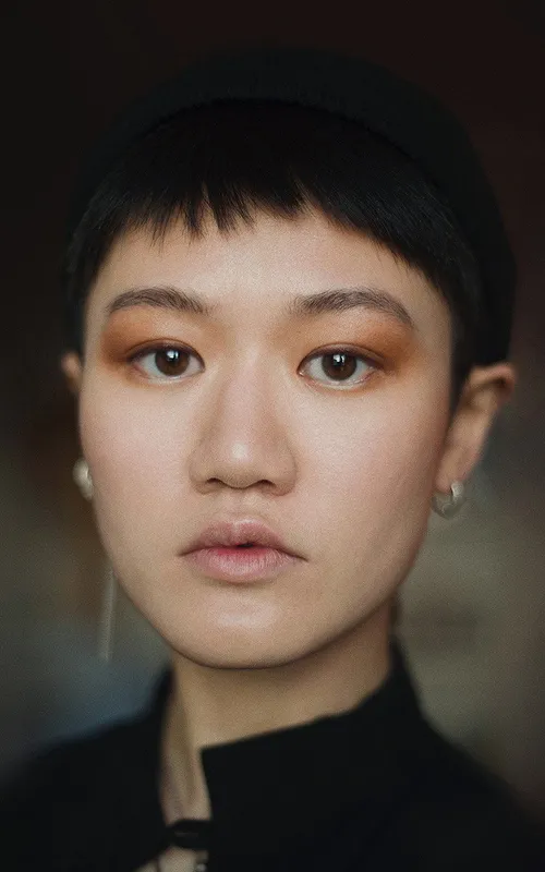 Yi Shi
