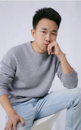 张策
