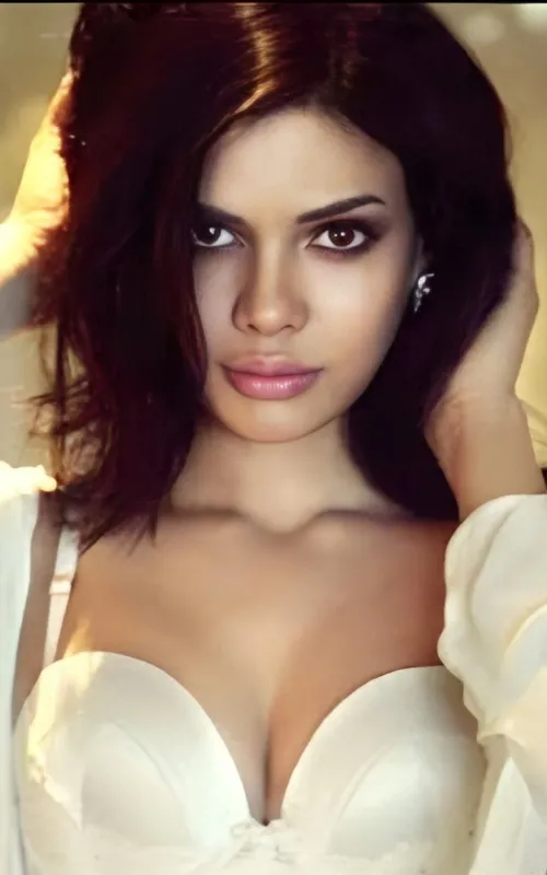 Sara Loren