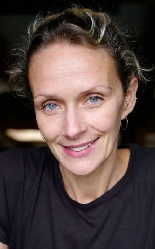 Charlotte Becquin