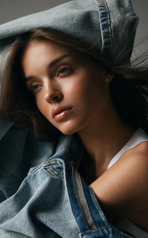 Anna Zak