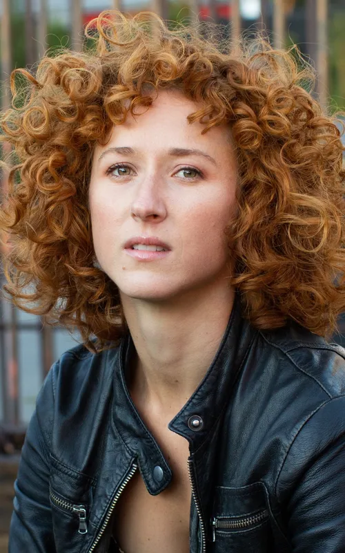Amanda MacLeod