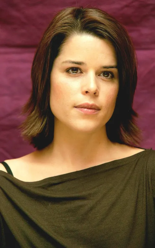 Neve Campbell