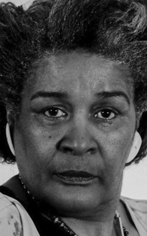 Zora Santos